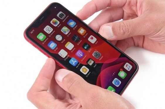 تعمیر آیفون 11