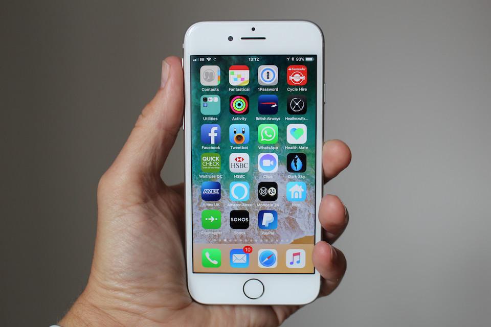 تعمیر و تعویض باتری آیفون 7