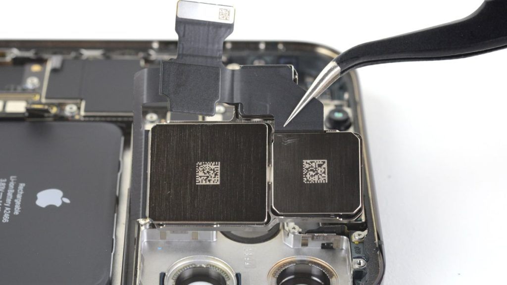 تعویض دوربین آیفون 12 مینی